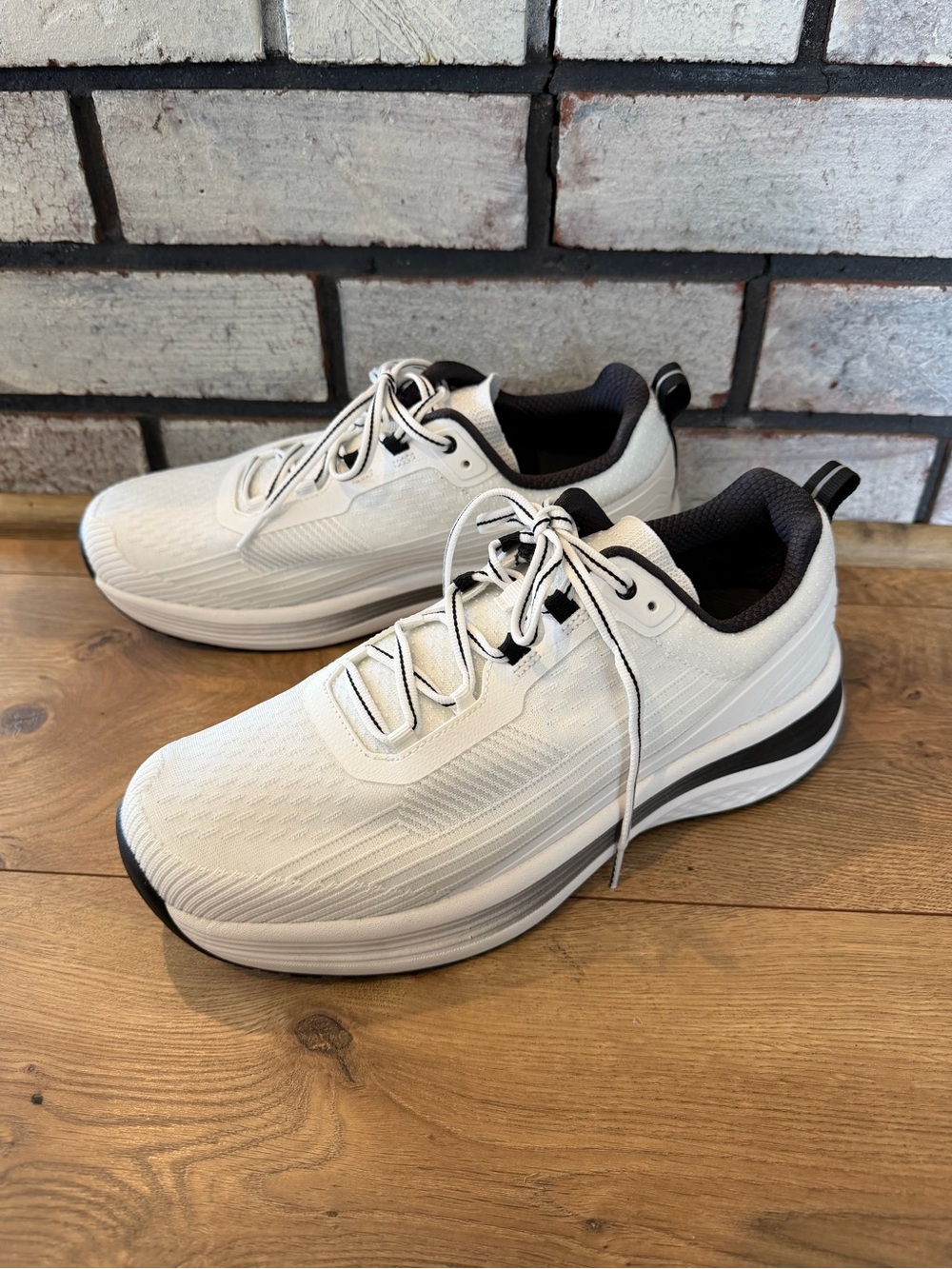 Orthofeet Relay Women's 9.5 Medium White Orthopedic Running Shoes 87002